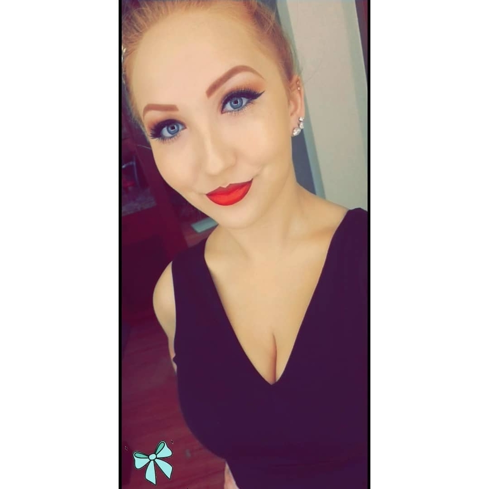 Meet your Posher, Alesha